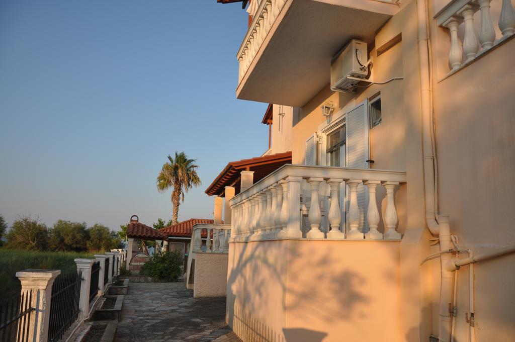 Neptune Resort Kávos Exterior foto